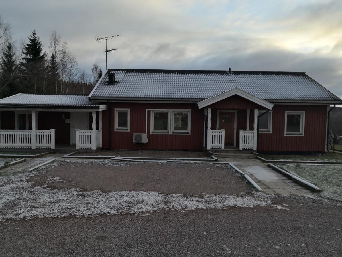 Romme Stugby Hotel Borlänge Екстериор снимка