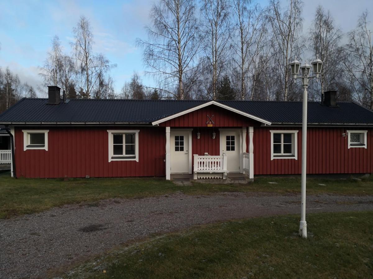Romme Stugby Hotel Borlänge Екстериор снимка