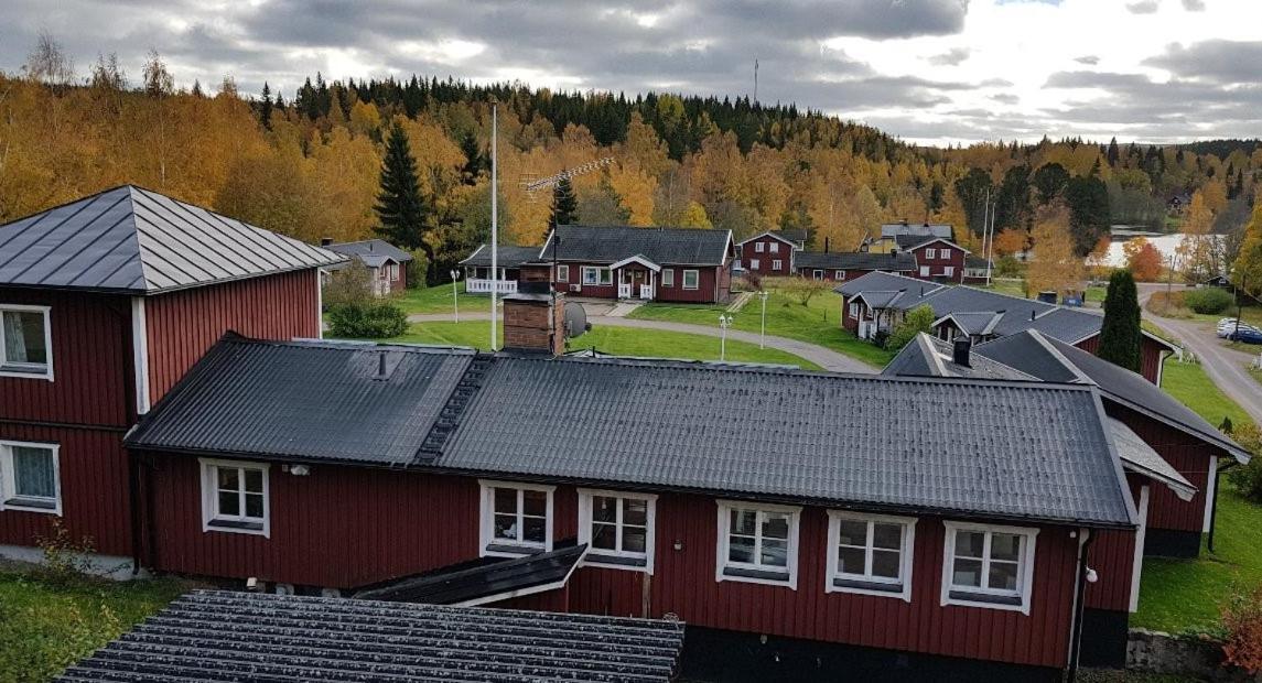 Romme Stugby Hotel Borlänge Екстериор снимка