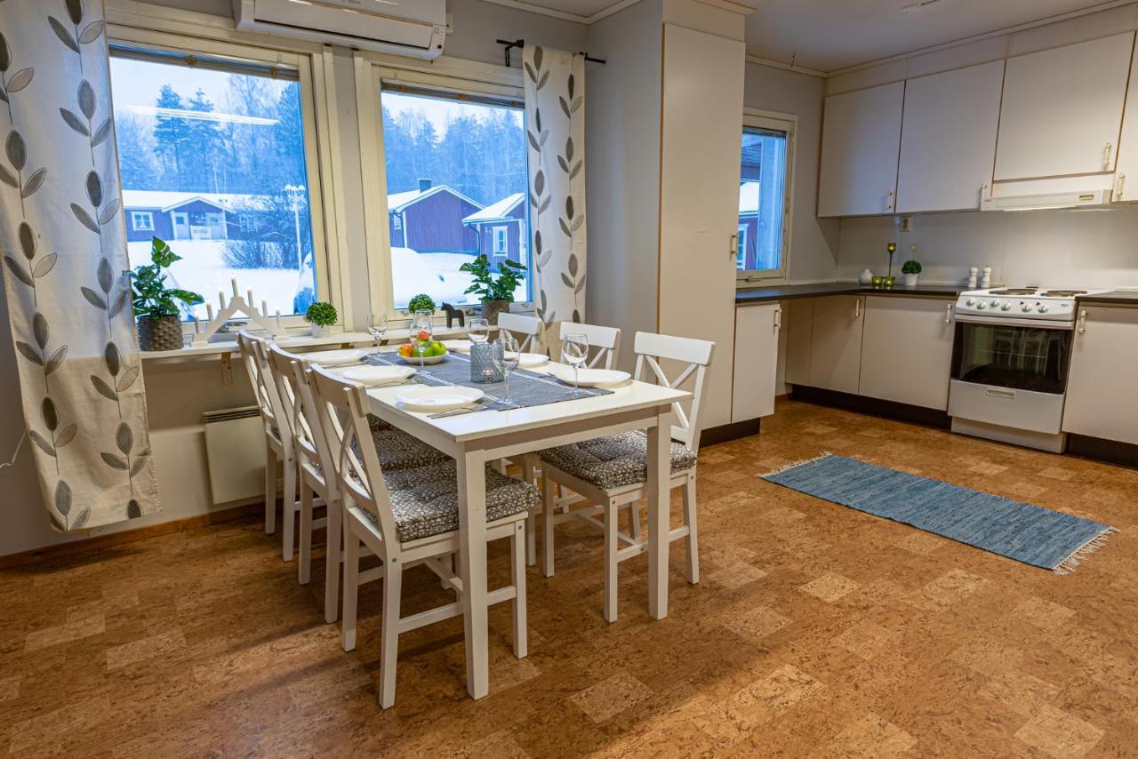 Romme Stugby Hotel Borlänge Екстериор снимка